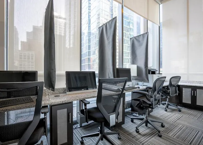 Loop 1br W Gym Pool Lounge 1 Block From L Chi-700 Chicago