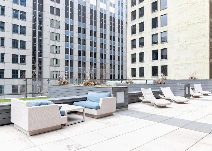Loop 1br W Gym Pool Lounge 1 Block From L Chi-700 * Chicago