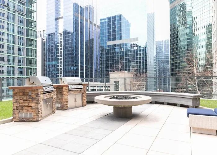 Loop 1br W Gym Pool Lounge 1 Block From L Chi-700 * Chicago