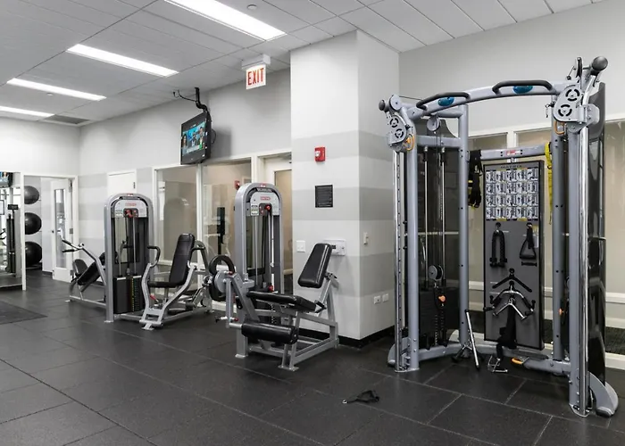 Loop 1br W Gym Pool Lounge 1 Block From L Chi-700 *