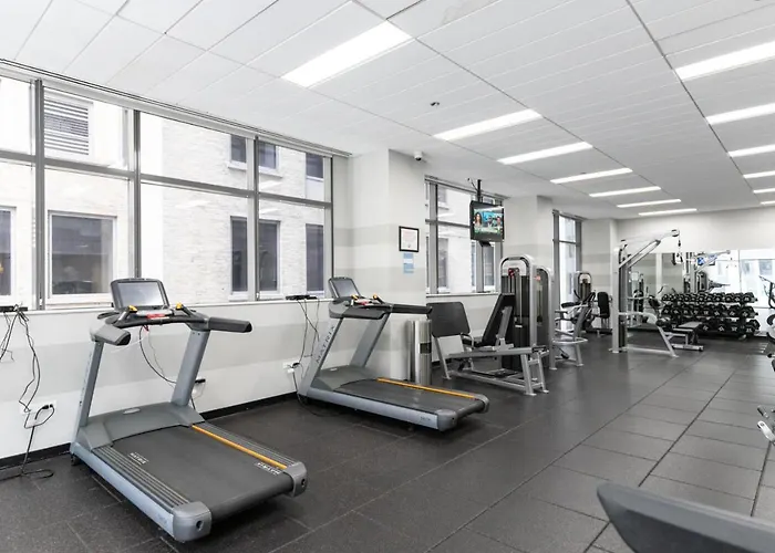Loop 1br W Gym Pool Lounge 1 Block From L Chi-700 Apartment Chicago
