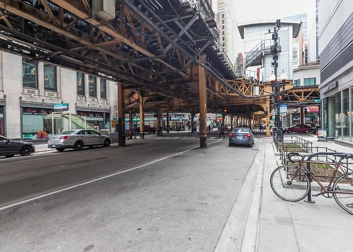 Loop 1br W Gym Pool Lounge 1 Block From L Chi-700 *