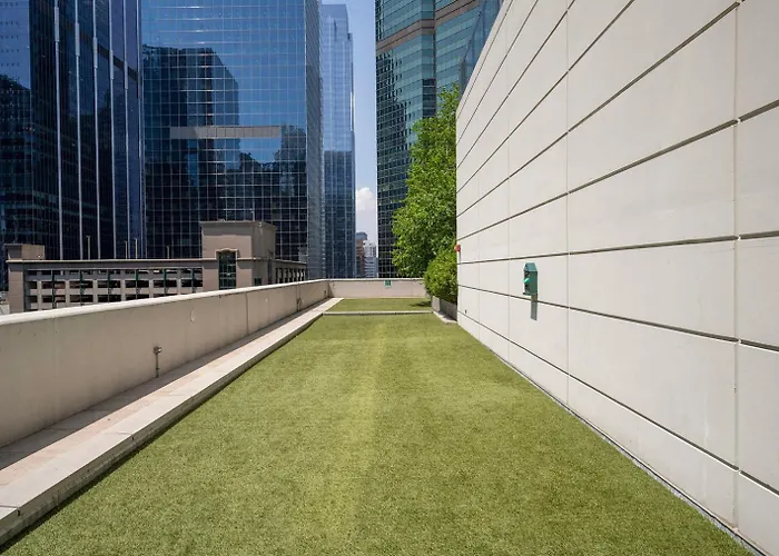 Loop 1br W Gym Pool Lounge 1 Block From L Chi-700 Apartment Chicago
