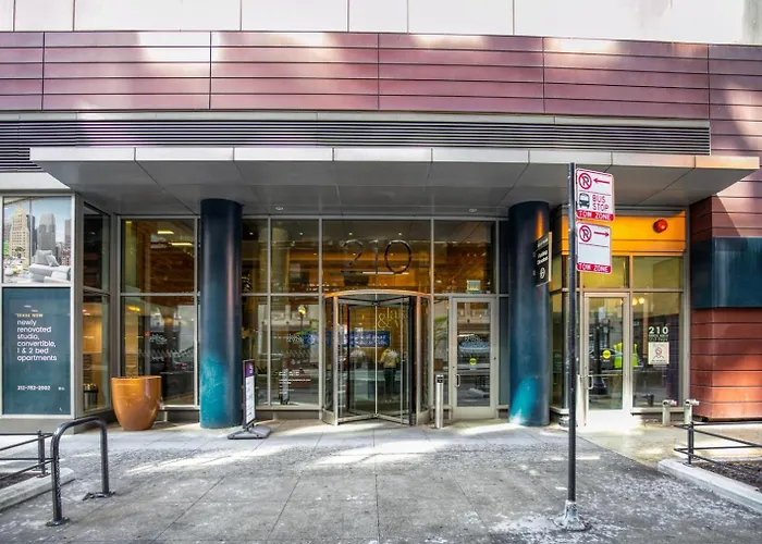 Apartment Loop 1br W Gym Pool Lounge 1 Block From L Chi-700